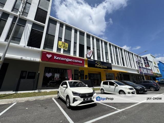 Shop for rent in Petaling, Damansara Damai