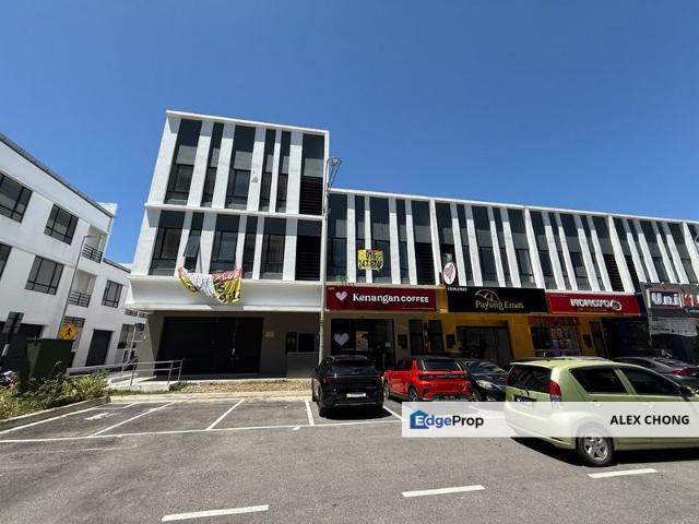 Shop for rent in Petaling, Damansara Damai