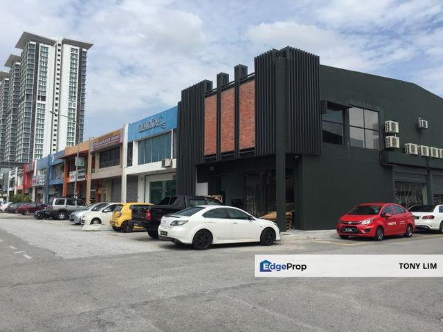 Warehouse for sale in Petaling, Damansara Damai
