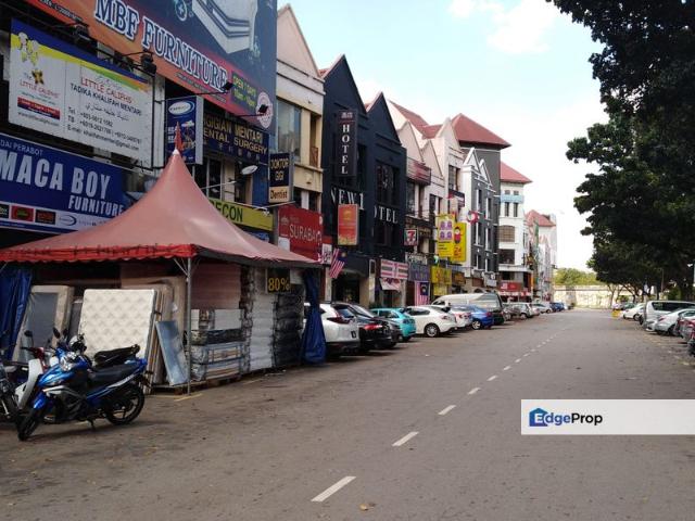 Shop for sale in PJS 8, Petaling Jaya