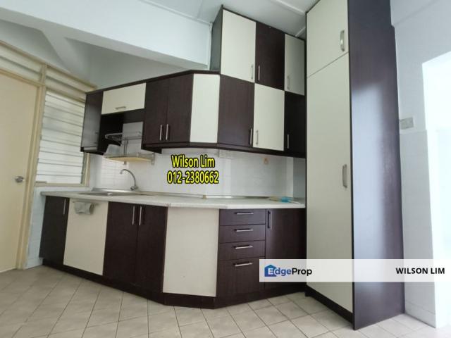 Flat for sale in Petaling, Damansara Damai