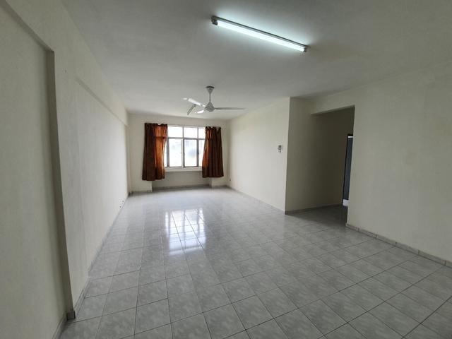Apartment for sale in Petaling, Damansara Damai