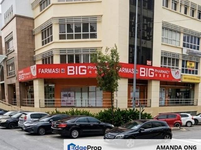 Shop for rent in Petaling Jaya, Petaling