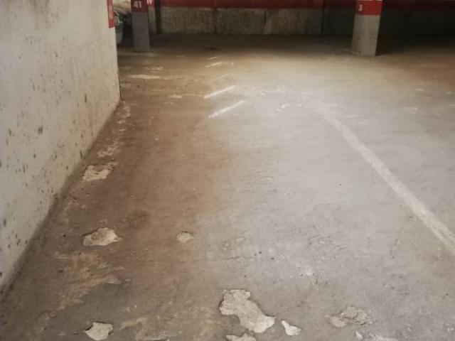Garaje en alquiler en Eixample, Gironès