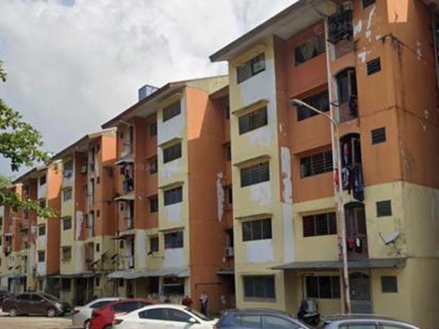 Flat for sale in Petaling, Alam Impian