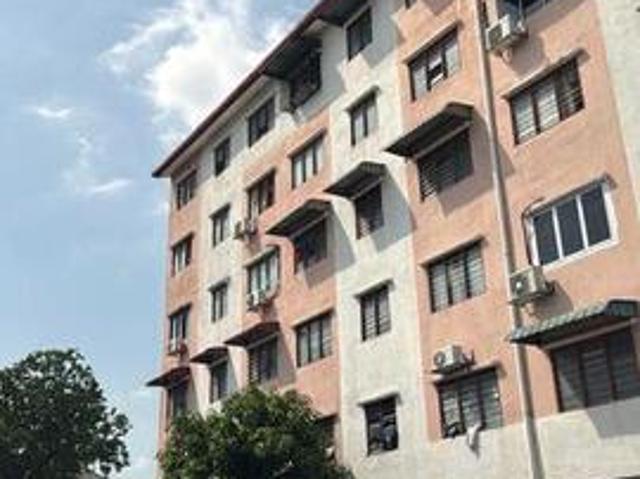 Flat for sale in Petaling, Alam Impian
