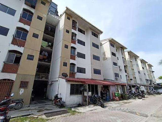 Flat for sale in Petaling, Damansara Damai