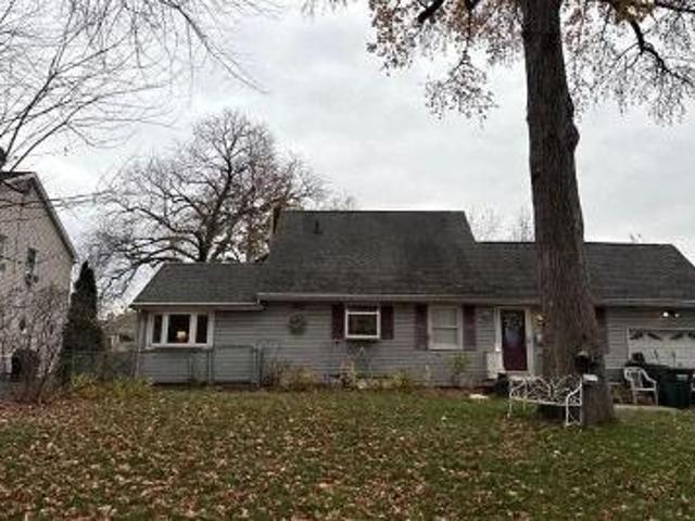 House for sale in Clark, New Jersey