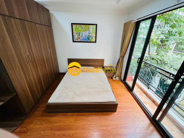 Nhà mặt phố bán