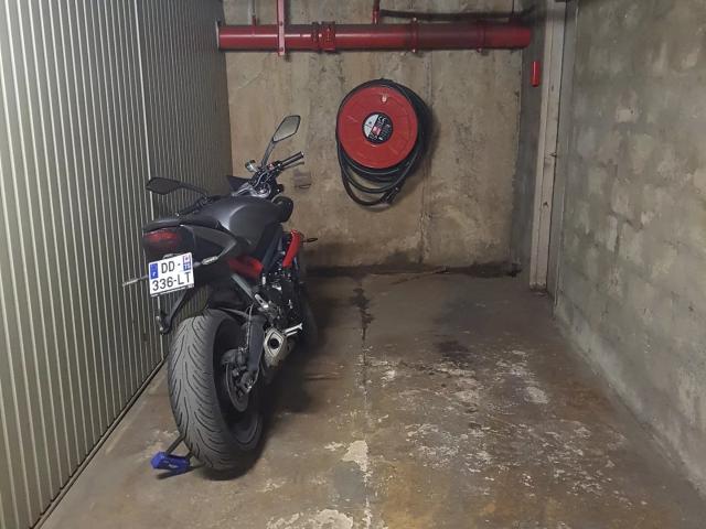 Garage vente à Paris 15e Arrondissement, Paris