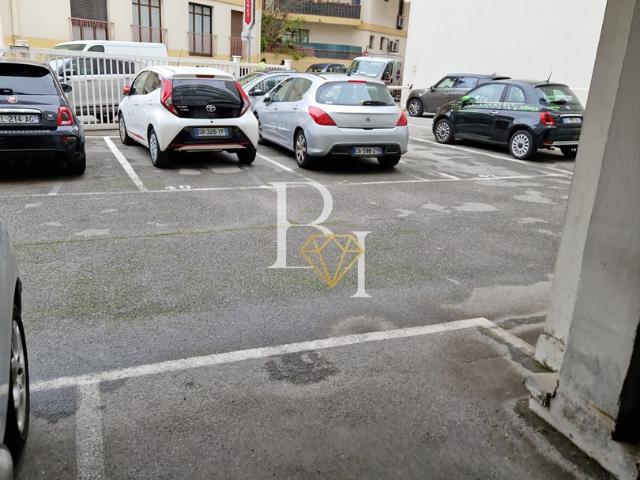 Garage vente à Grasse, Cagnes-sur-mer