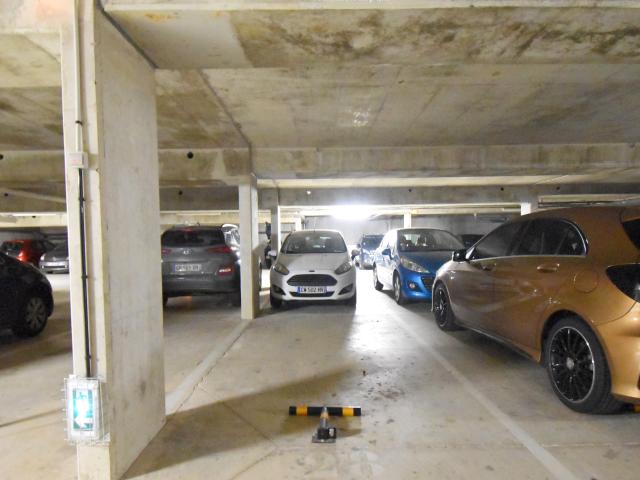 Garage vente à Versailles, Fontenay-le-fleury