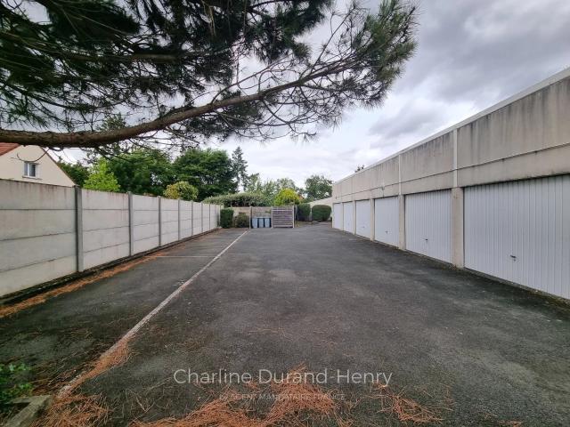 Garage vente à Orléans, Fleury-les-aubrais