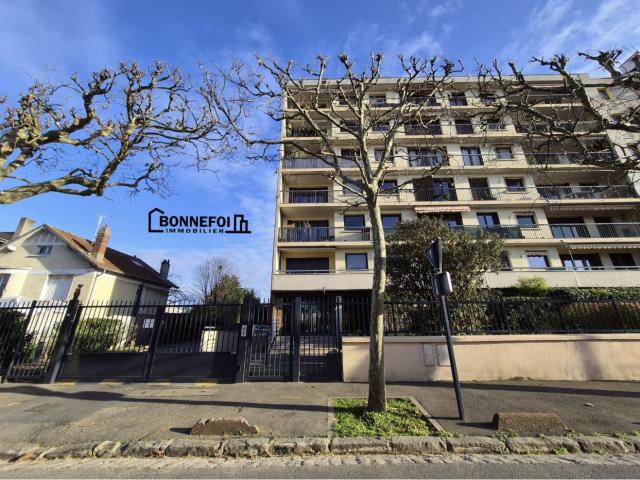 Garage location à Nogent-sur-Marne, Champigny-sur-marne