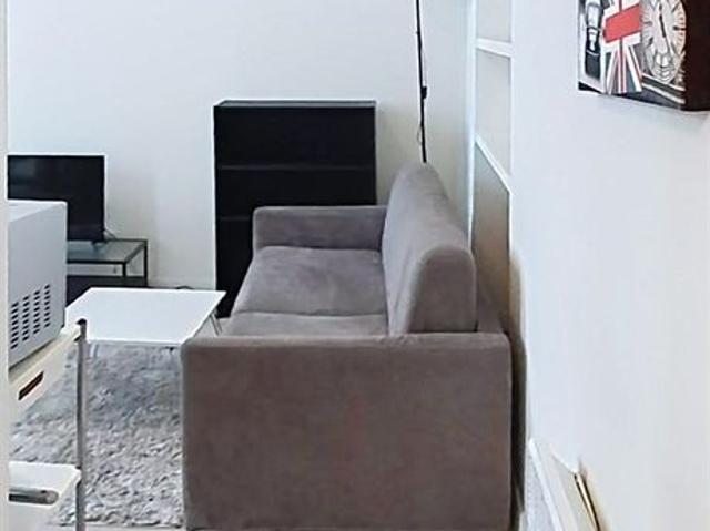 Kot location à Saint-Gilles - Sint-Gillis, Brussel-Hoofdstad - Bruxelles-Capitale