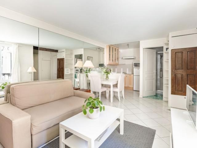 Appartement vente à Paris, Île-de-France
