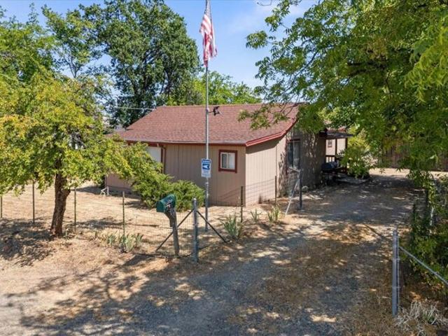 House for sale in Shasta, California