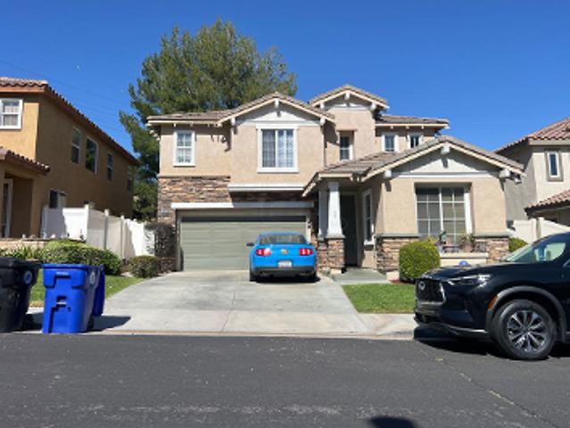 House for sale in Santa Clarita, Los Angeles County