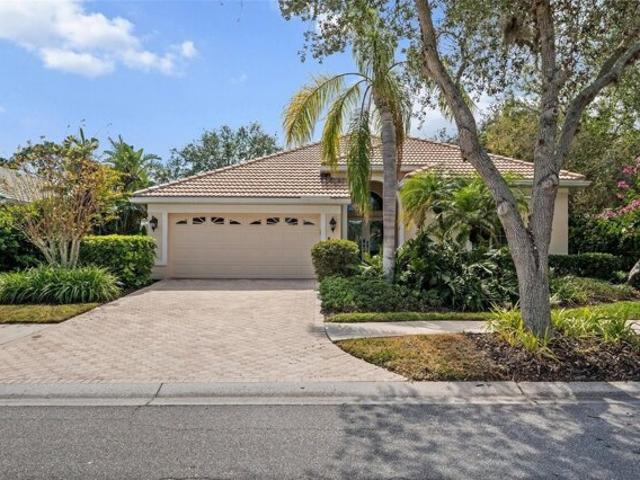 House for sale in Osprey