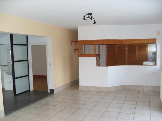 Appartement location à Étalle, Wallonie