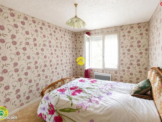 Maison vente à Montreuil-sur-Mer, Contes