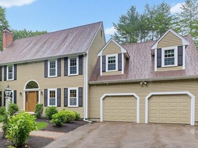 House for sale in Medfield, Massachusetts
