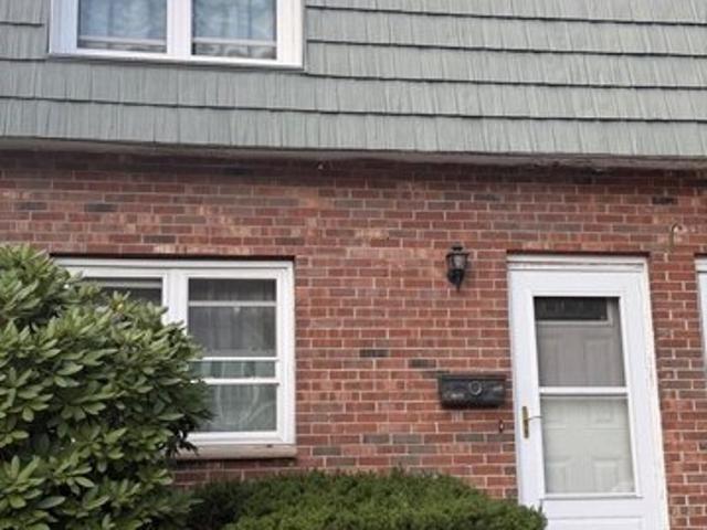 Condo for sale in Lowell, Massachusetts