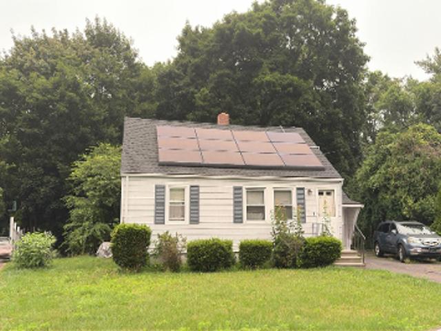 House for sale in Hamden, South Central Connecticut Planning Region