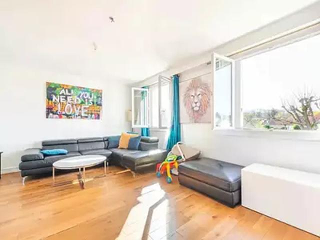 Maison vente à Versailles, Plaisir