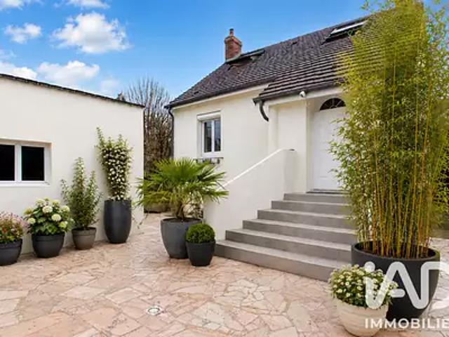 Maison vente à Versailles, Plaisir