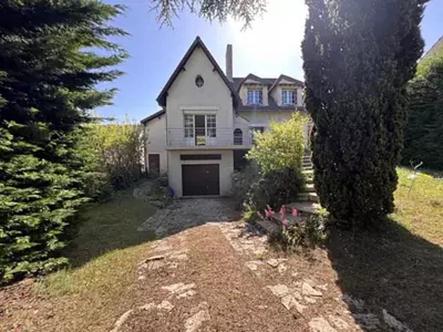 Maison vente à Versailles, Plaisir