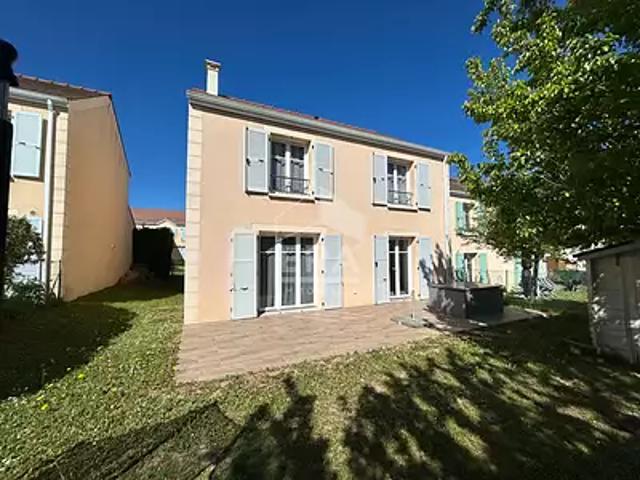 Maison vente à Versailles, Plaisir
