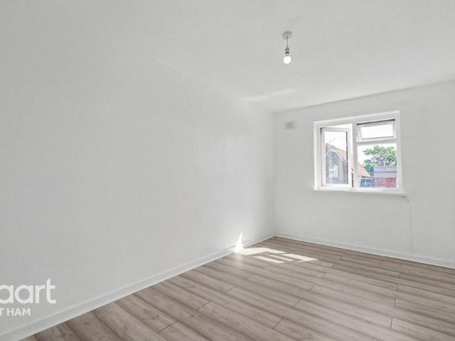 Apartment for rent in Plaistow, Greater London