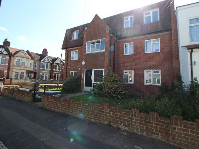 Apartment for rent in Plaistow, Greater London