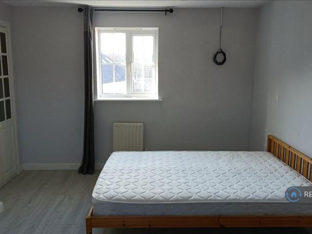 House for rent in Plaiters Way, Braintree