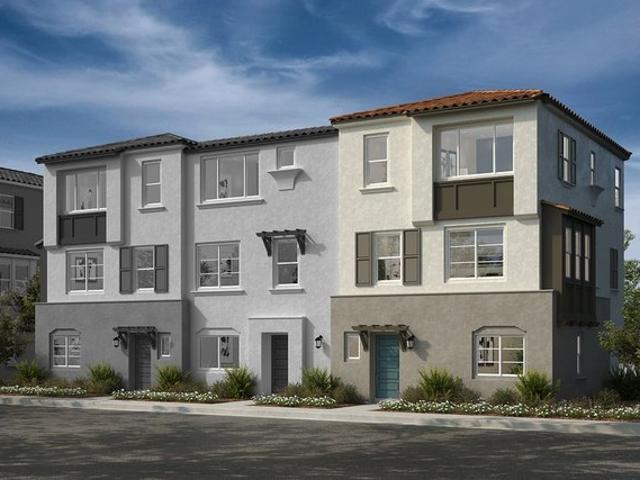 Townhouse for sale in Pico Rivera, California