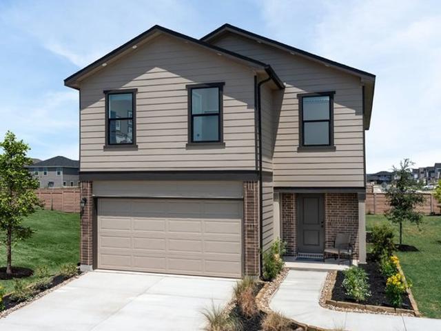 House for sale in Elmendorf, Texas