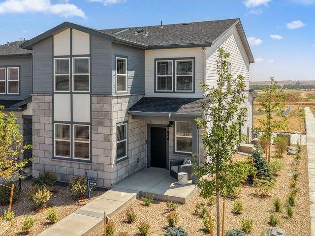 Townhouse for sale in Aurora, Indiana