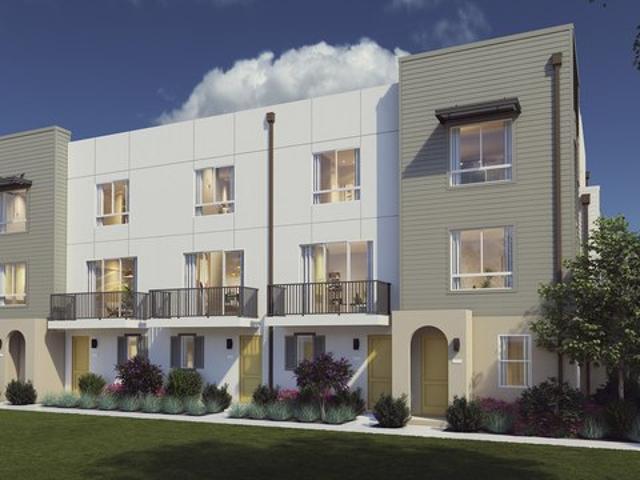 Townhouse for sale in Nassau, New York
