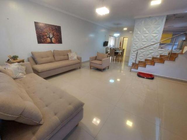 Casa venda em Região Geográfica Imediata do Distrito Federal, Região Integrada de Desenvolvimento do Distrito Federal e Entorno