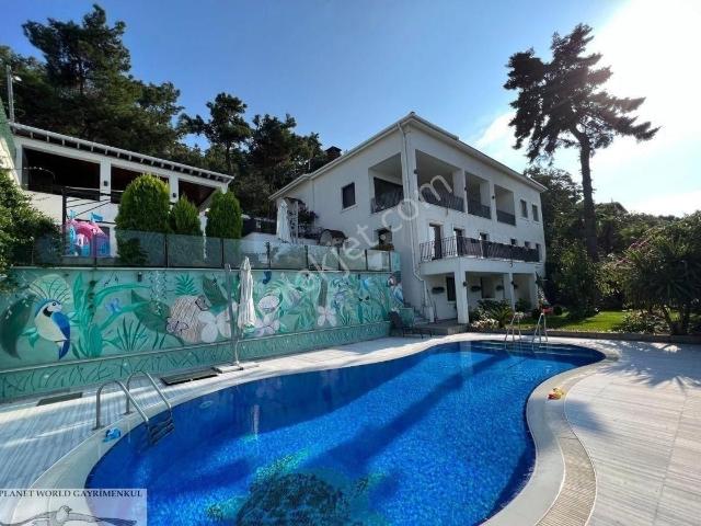 Adalar, İstanbul içerisinde satılık Villa