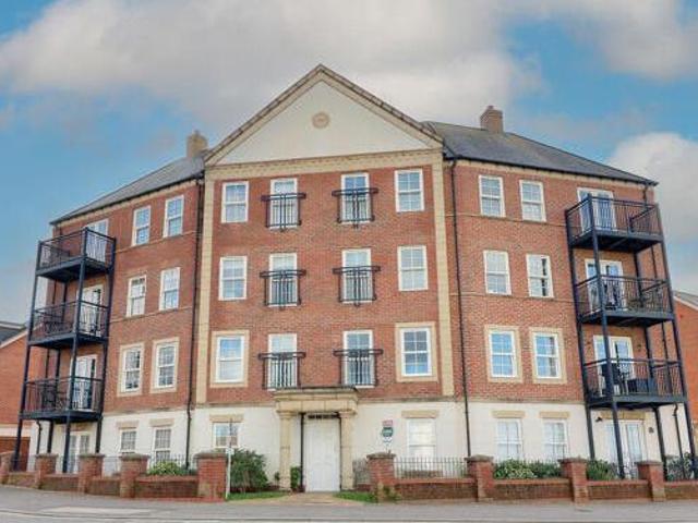 House for sale in Spring Vale, Hampshire