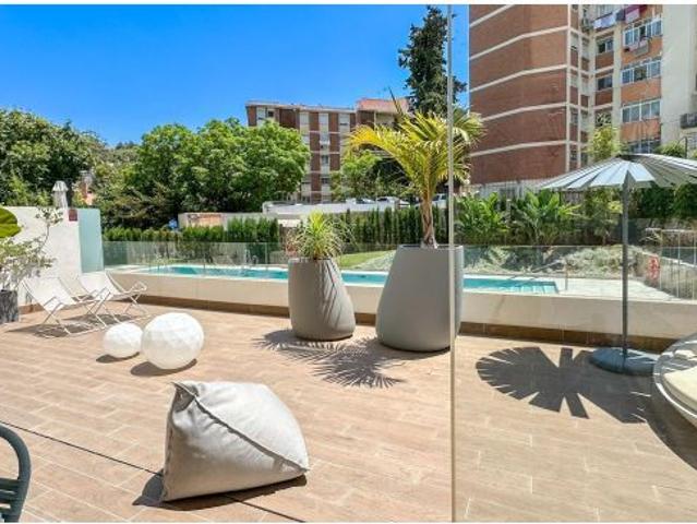 Piso en alquiler en Málaga Del Fresno, Las Palmeras