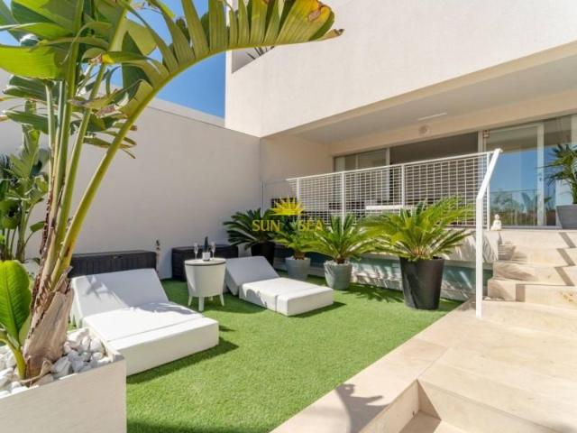 Piso en alquiler en Torrevieja, Urbanización Los Balcones