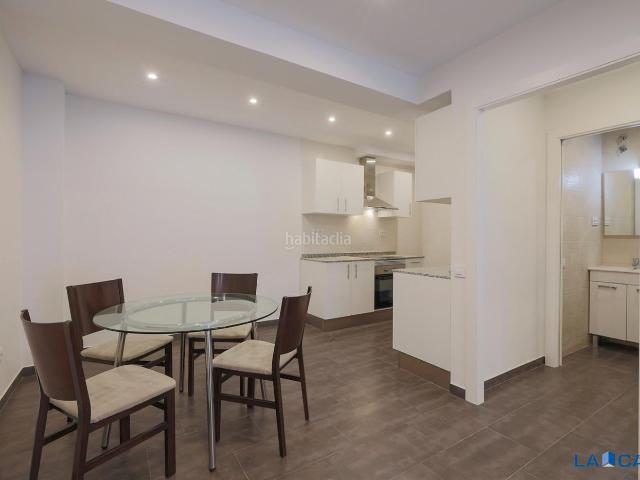 Piso en venta en Barcelona, Sants