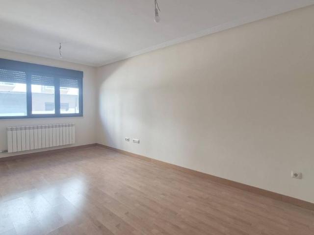 Piso en venta en Castellanos De Moriscos, Castilla y León