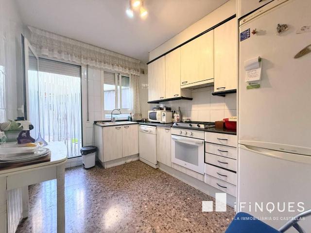 Piso en venta en Castellar Del Vallès, Airesol C