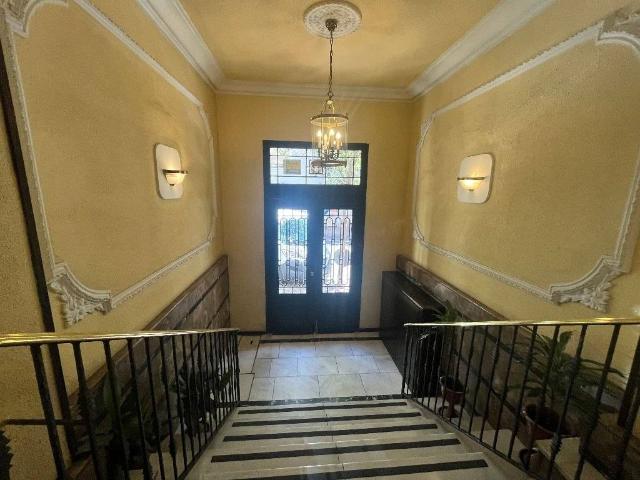 Piso en venta en Cortes, Madrid