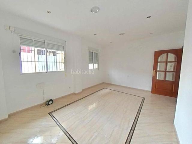 Piso en venta en Huelma, Andalucía