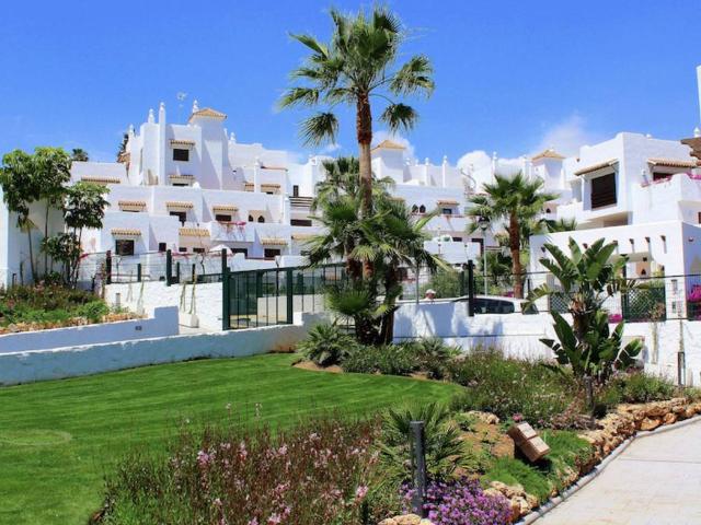 Piso en venta en Barriada Islas Canarias, Costa del Sol Occidental